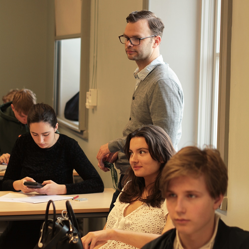 Arbeta på skolan